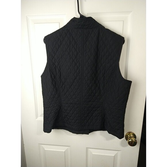 Talbots Woman LP Black Quilted Vest Pockets Full Zip Lightweight Outdoor Casual - Picture 10 of 10